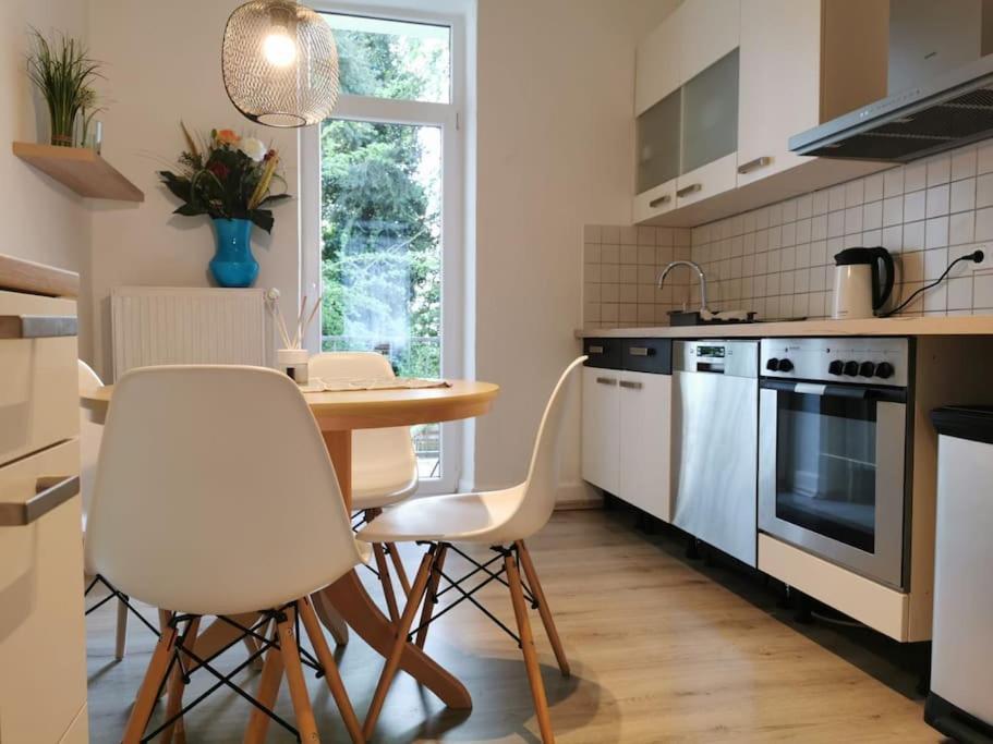 Your Cozy Appartment In Wuppertal: Wupper-Home 2 מראה חיצוני תמונה